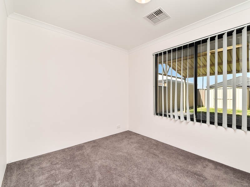 55 Riva Entrance, Piara Waters WA 6112