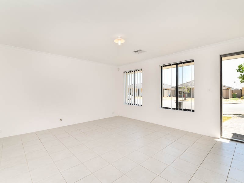 55 Riva Entrance, Piara Waters WA 6112