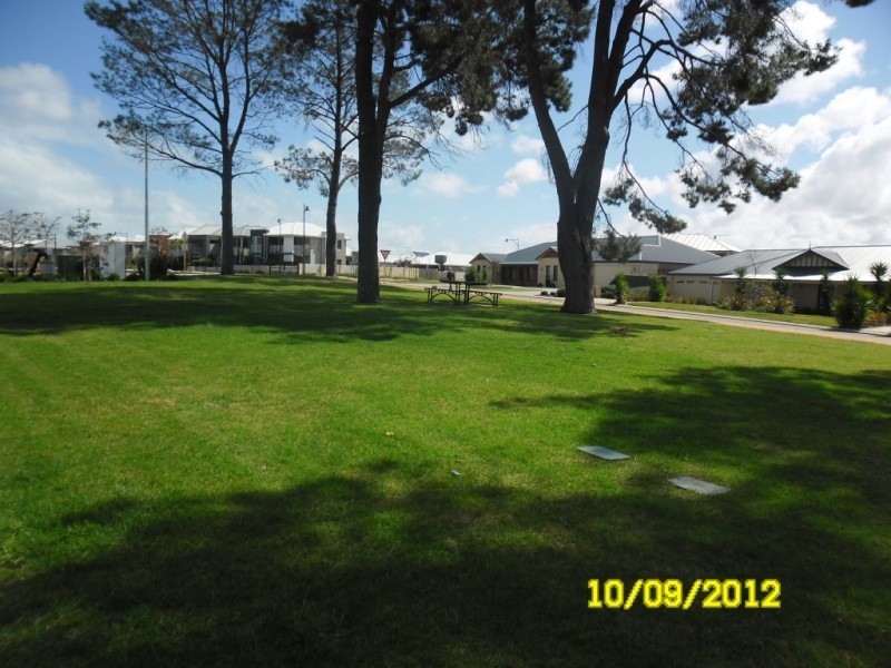 39 Lyon Road, Atwell WA 6164