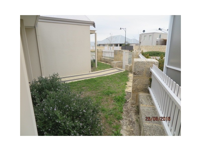 39 Lyon Road, Atwell WA 6164
