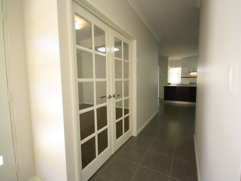 82B Lacey Street, Beckenham WA 6107