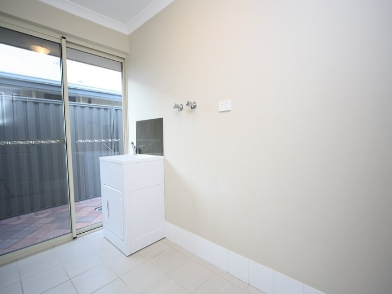 2 Sheldon Street, Piara Waters WA 6112