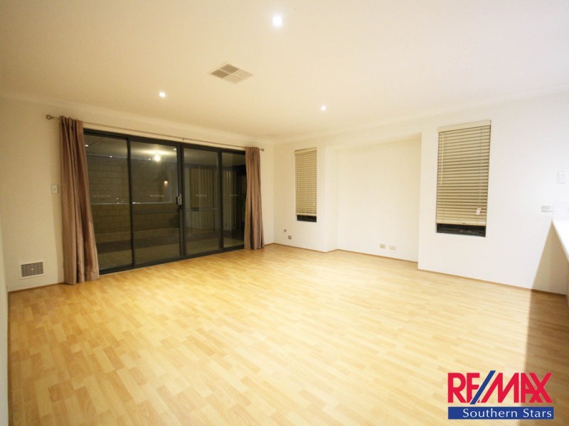 29 Hooson Way, Wilson WA 6107