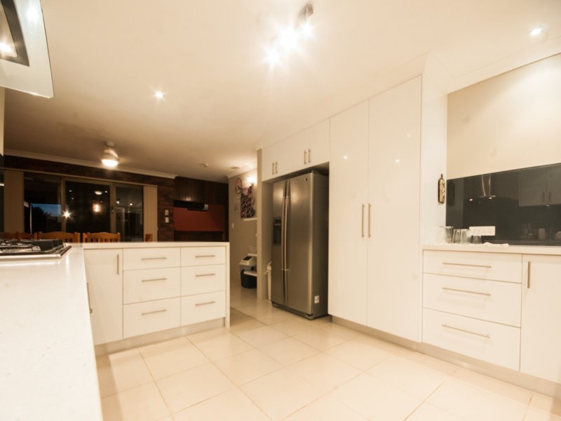 3 Allamanda Way, Forrestfield WA 6058