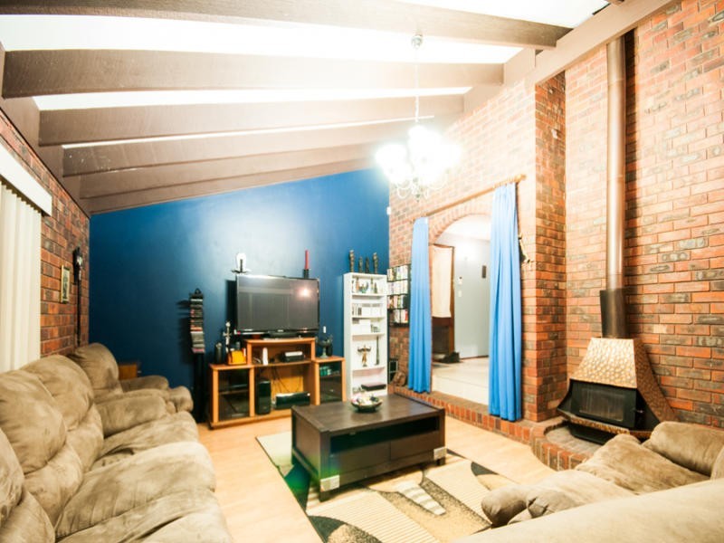 3 Allamanda Way, Forrestfield WA 6058