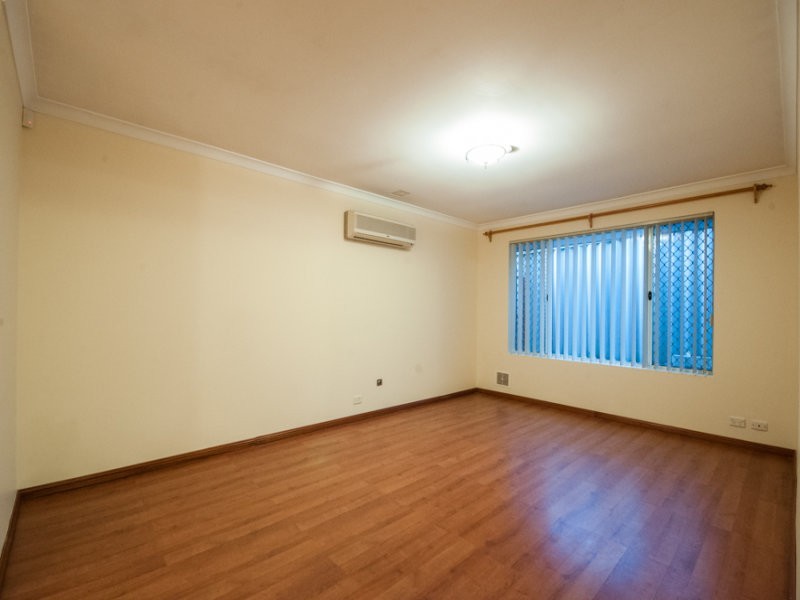 3/3 Hove Court, Nollamara WA 6061