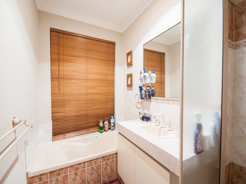 1 Woodhouse Circuit, Canning Vale WA 6155