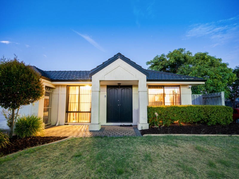 1 Woodhouse Circuit, Canning Vale WA 6155