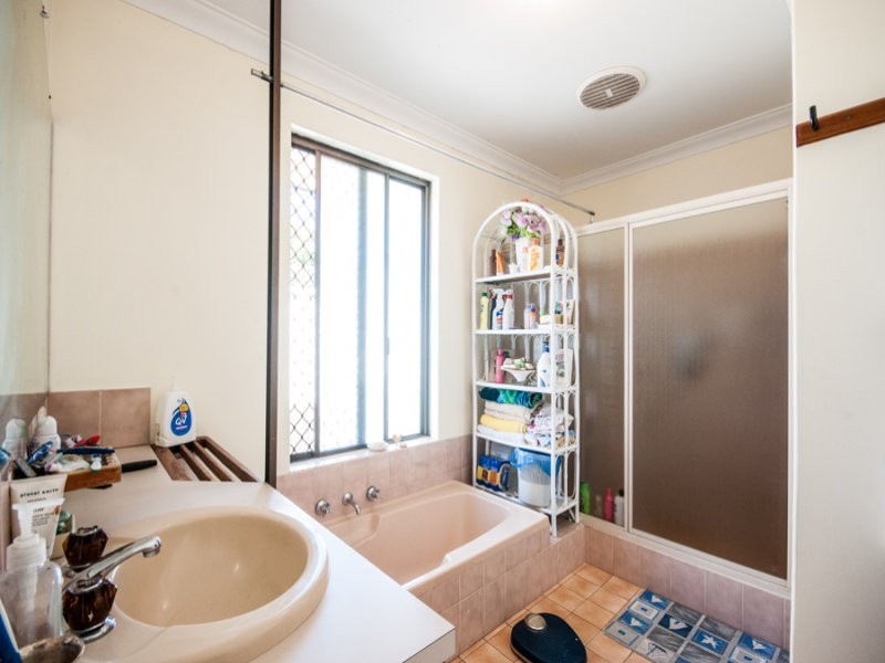 41 Hamilton Street, Cannington WA 6107