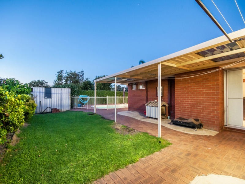 20 Allamanda Way, Forrestfield WA 6058