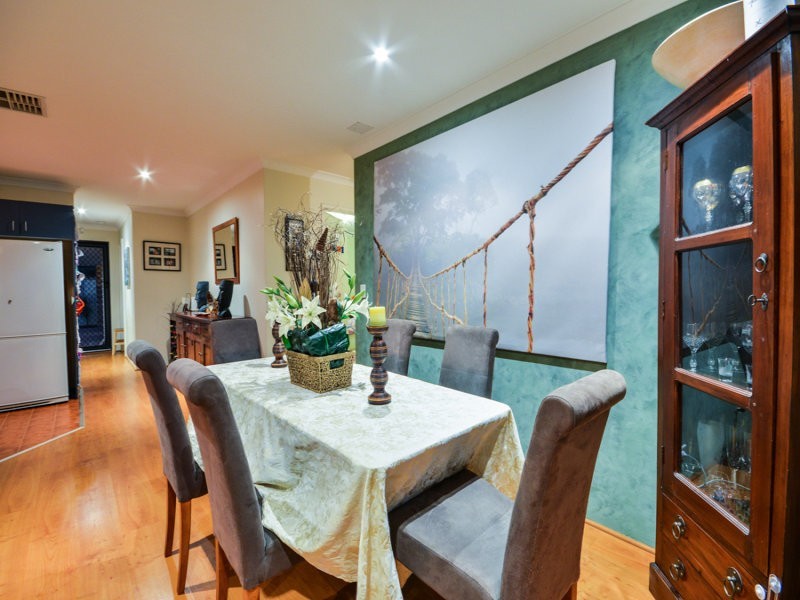 2/48 Thomas Street, Queens Park WA 6107