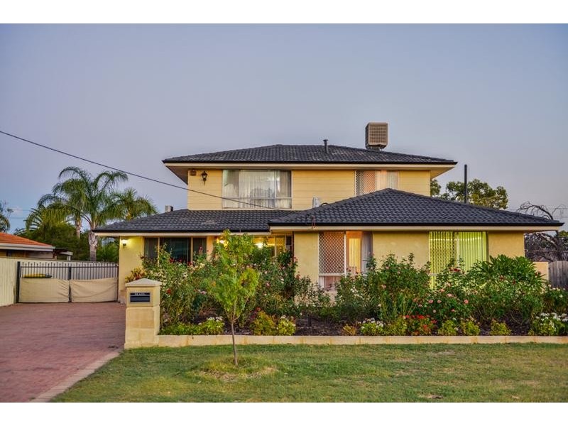 61 Russell Street, East Cannington WA 6107