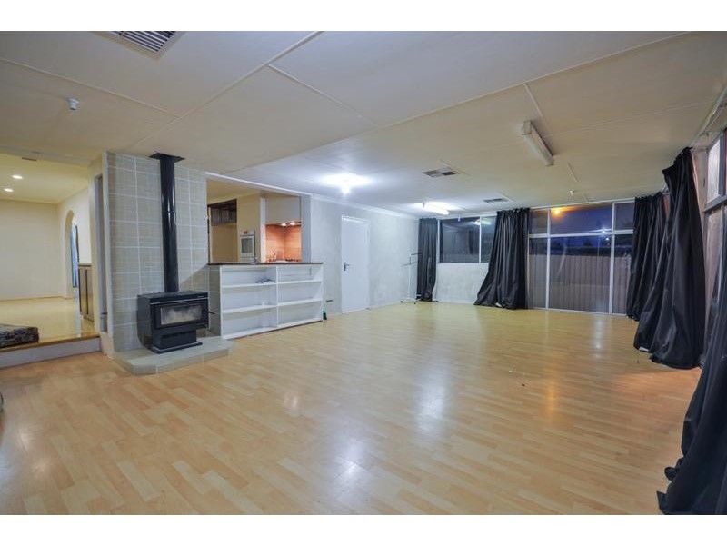 61 Russell Street, East Cannington WA 6107