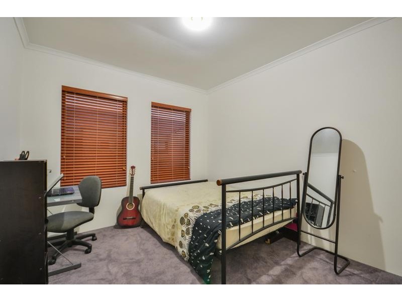 6/10 Leila Street, Cannington WA 6107