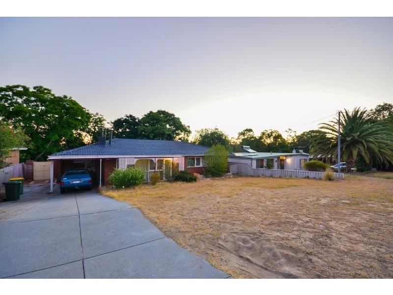 17 Clovelly Crescent, Lynwood WA 6147