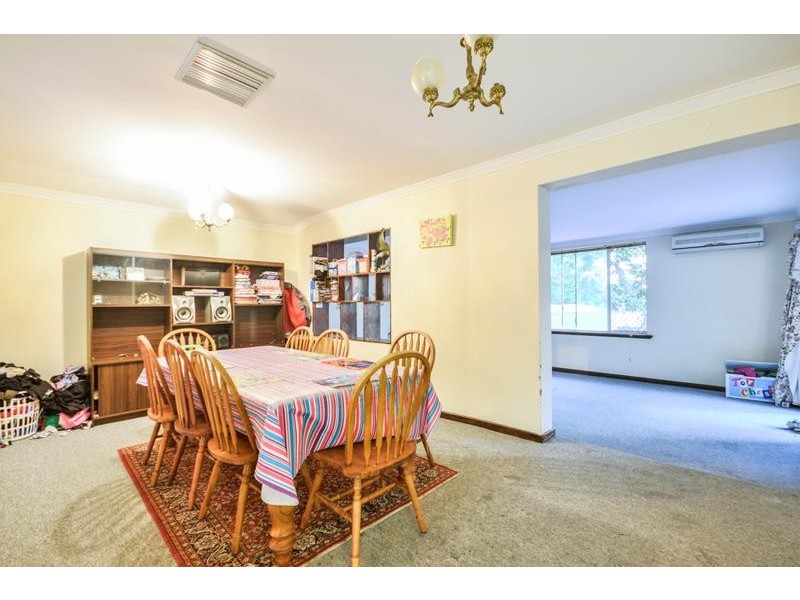 17 Clovelly Crescent, Lynwood WA 6147