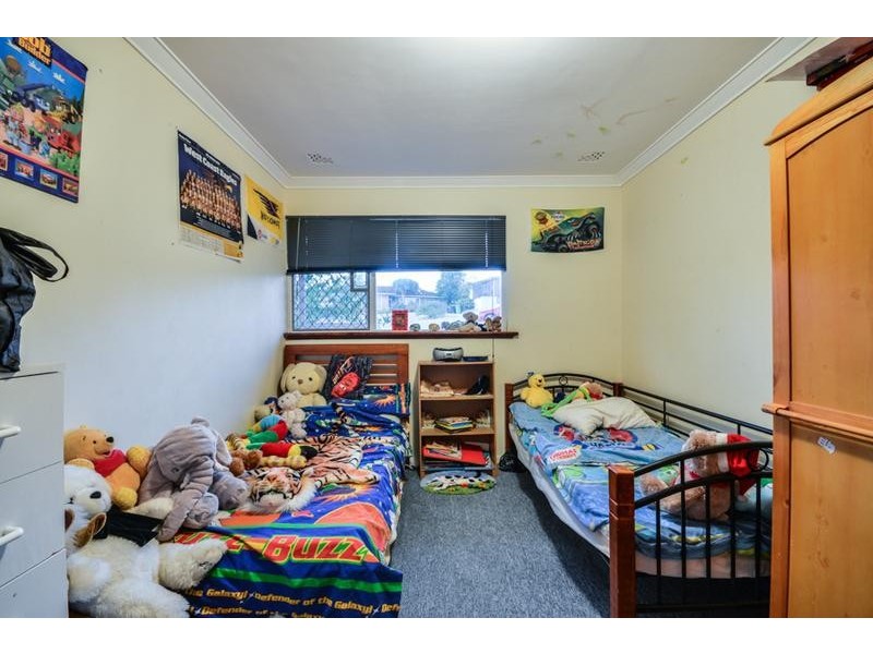 17 Clovelly Crescent, Lynwood WA 6147