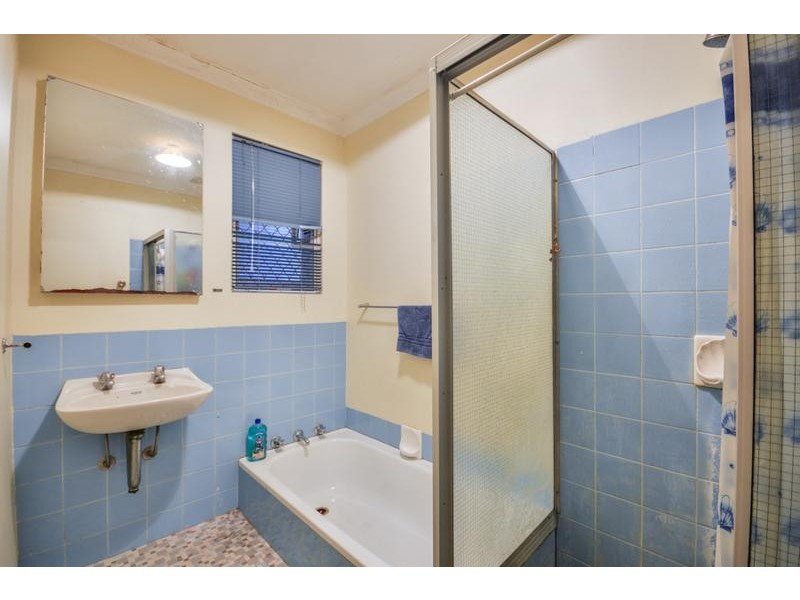 17 Clovelly Crescent, Lynwood WA 6147