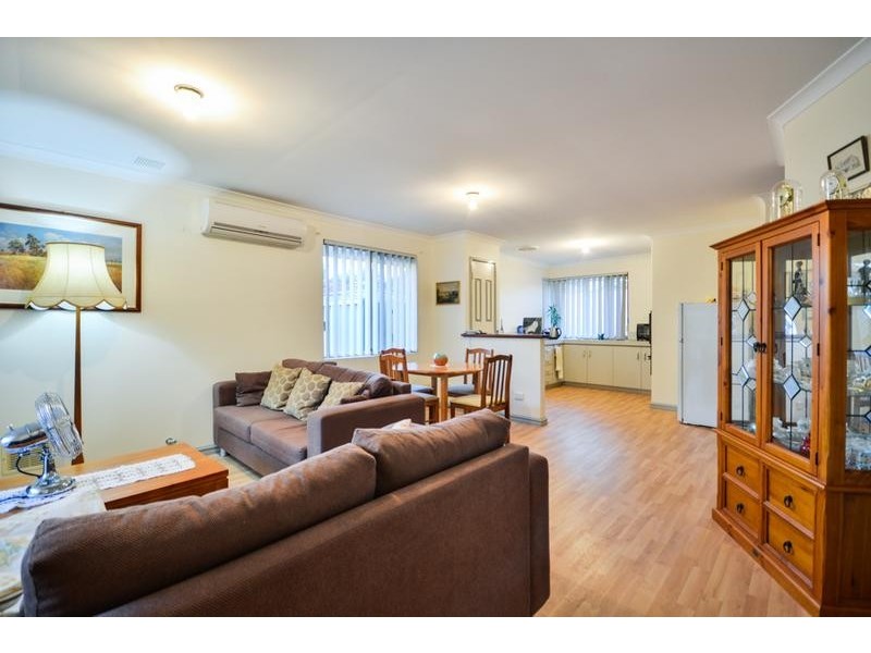 5/14 Skytown Place, Queens Park WA 6107