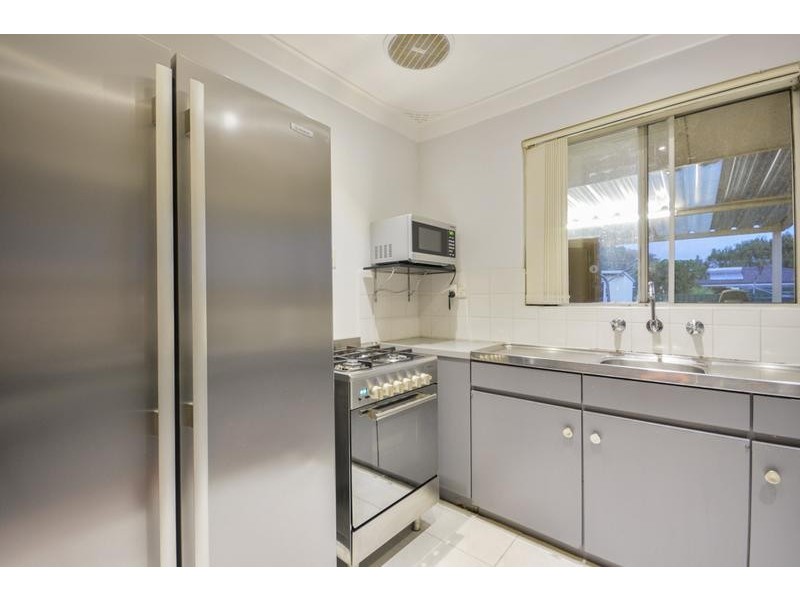 8 Leach Highway, Wilson WA 6107