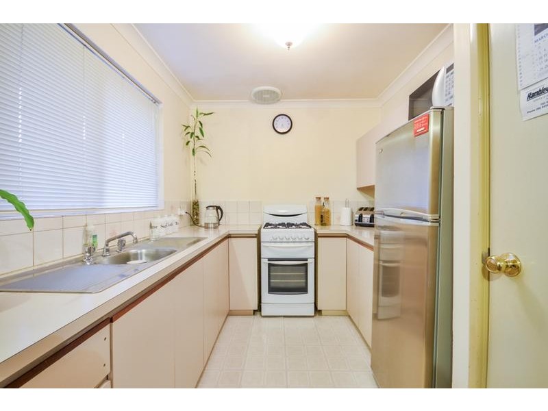 18/9 Mallard Way, Cannington WA 6107