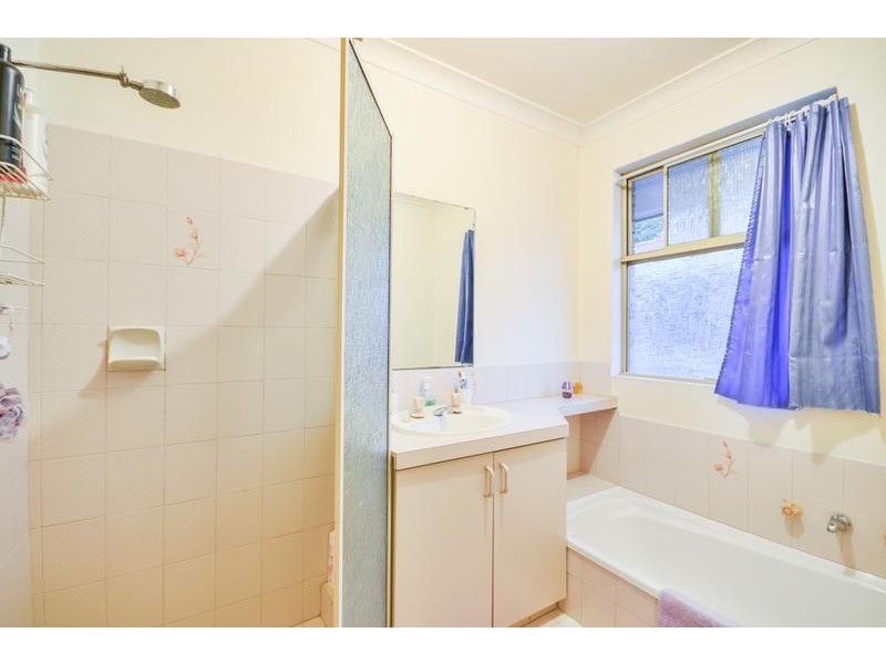 18/9 Mallard Way, Cannington WA 6107