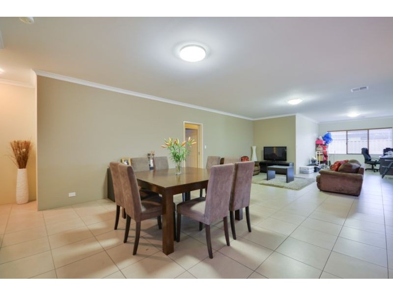 22 Shelduck Bend, Harrisdale WA 6112