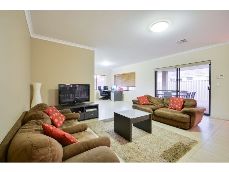 22 Shelduck Bend, Harrisdale WA 6112