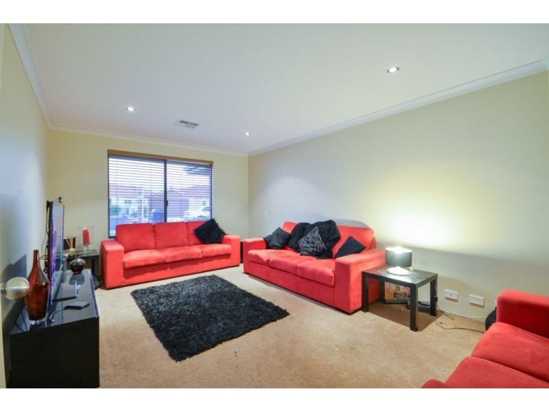 22 Shelduck Bend, Harrisdale WA 6112