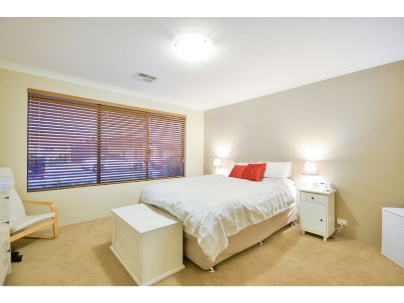 22 Shelduck Bend, Harrisdale WA 6112