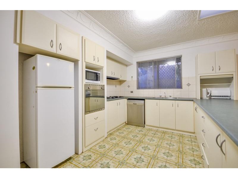 1 Clowes Court, Thornlie WA 6108