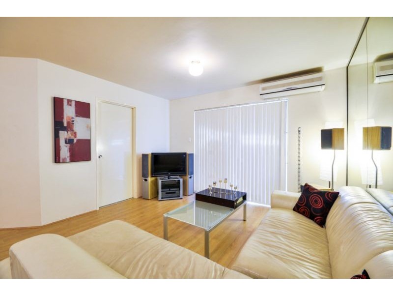 8/12 McMaster Street, Victoria Park WA 6100