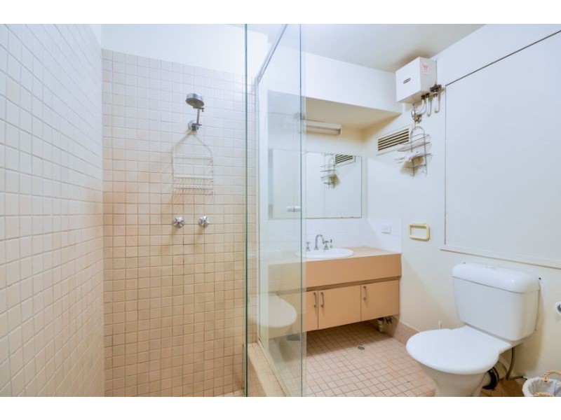 8/12 McMaster Street, Victoria Park WA 6100