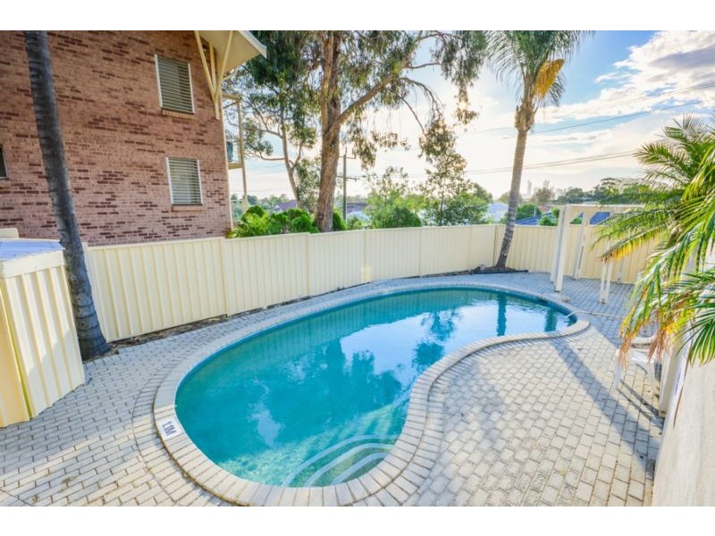 8/12 McMaster Street, Victoria Park WA 6100