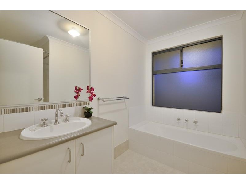 38A Harewood Street, Forrestfield WA 6058