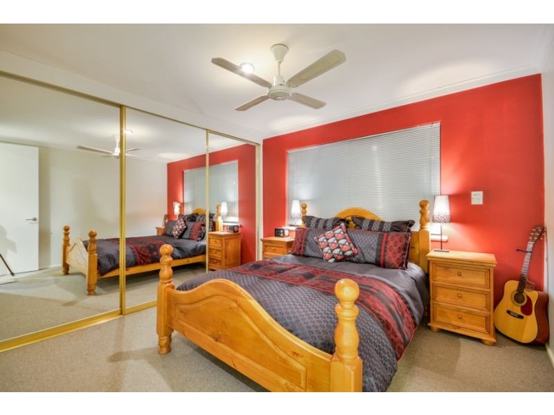 8 Galaxy Street, Beckenham WA 6107