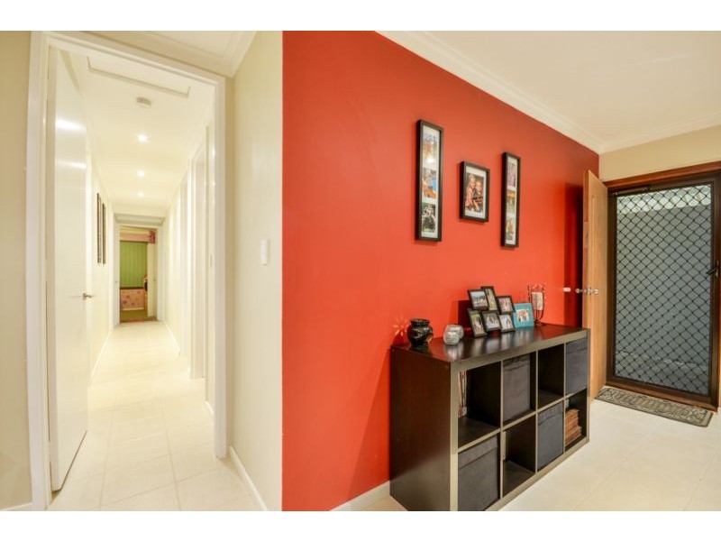 8 Galaxy Street, Beckenham WA 6107