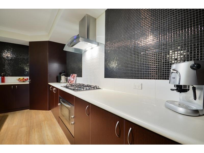 9 Retchford Way, Queens Park WA 6107