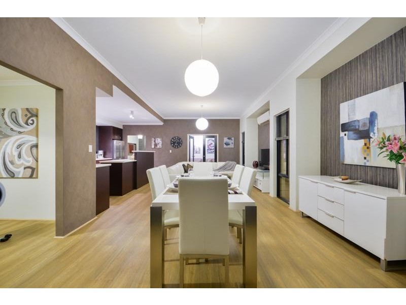 9 Retchford Way, Queens Park WA 6107