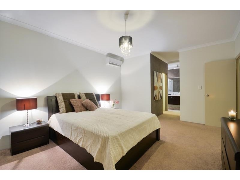 9 Retchford Way, Queens Park WA 6107