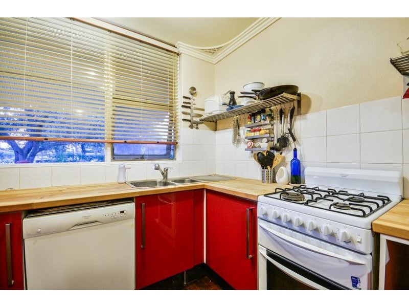 11 Saturn Street, Beckenham WA 6107