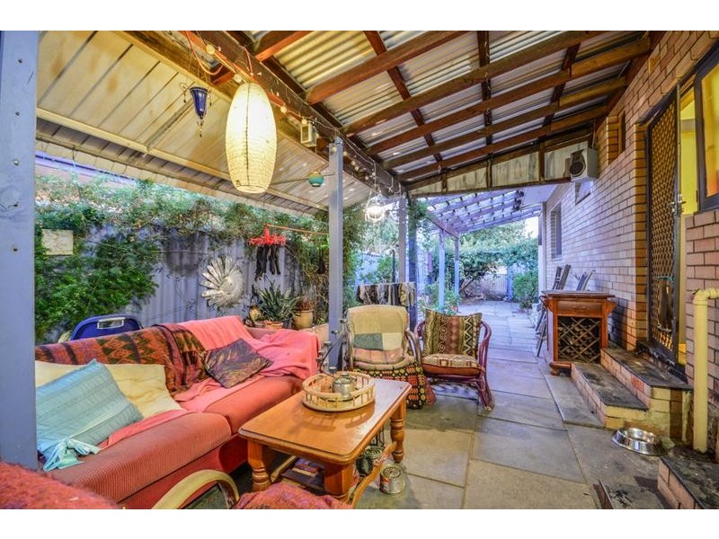 11 Saturn Street, Beckenham WA 6107