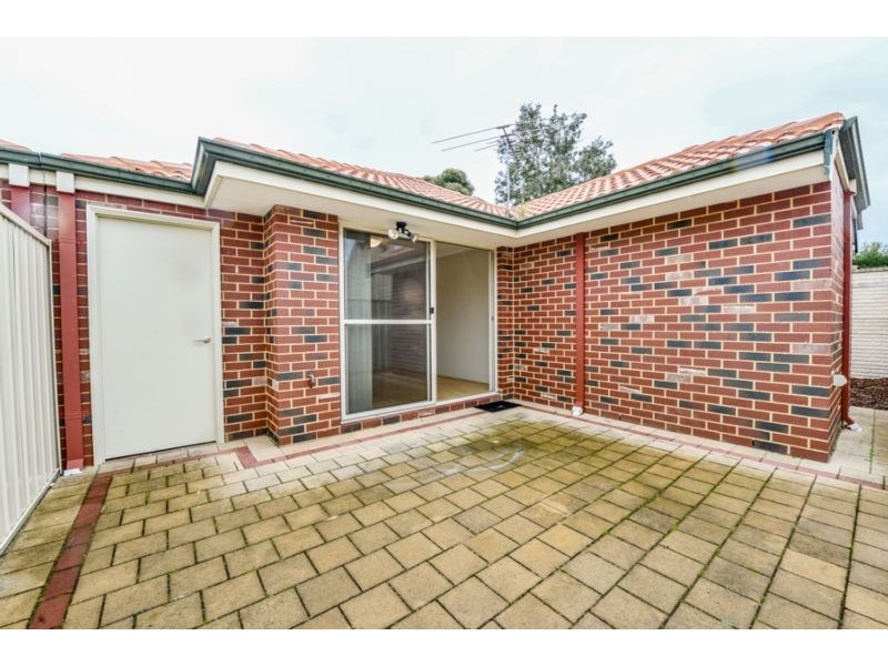 20A Devonshire Tce, Armadale WA 6112