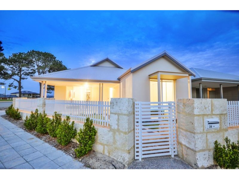 39 Lyon Road, Atwell WA 6164