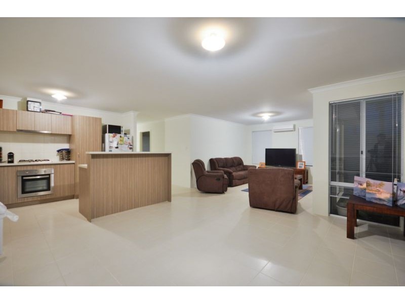 39 Lyon Road, Atwell WA 6164