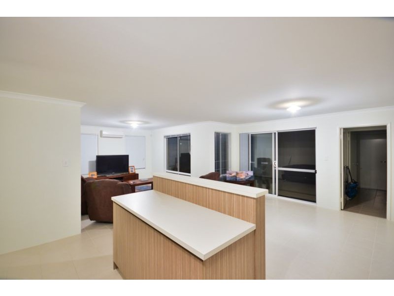 39 Lyon Road, Atwell WA 6164