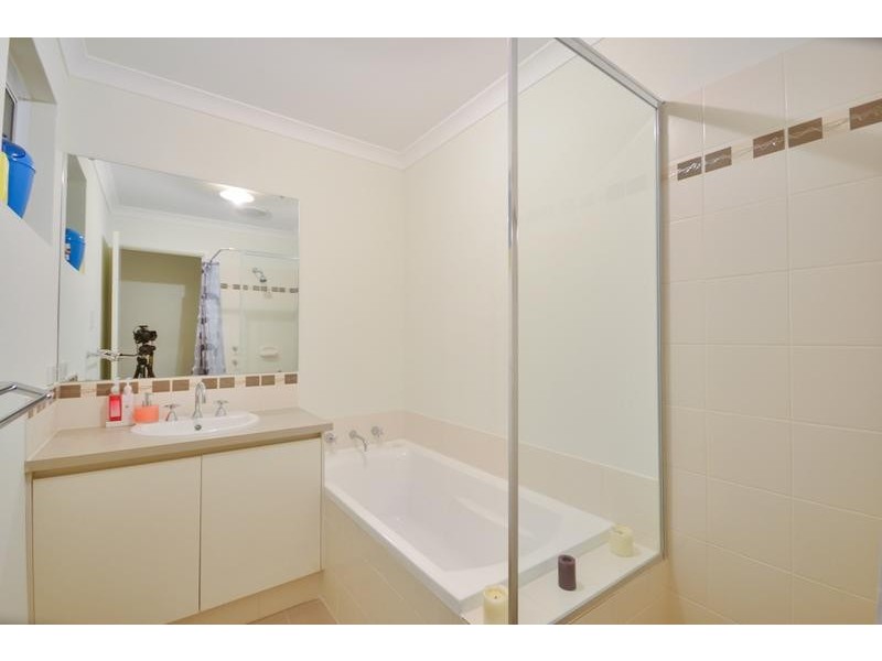 39 Lyon Road, Atwell WA 6164