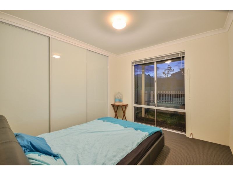 39 Lyon Road, Atwell WA 6164