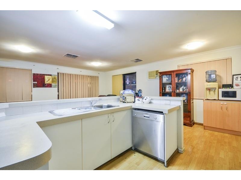 6 Cayman Place, Kenwick WA 6107