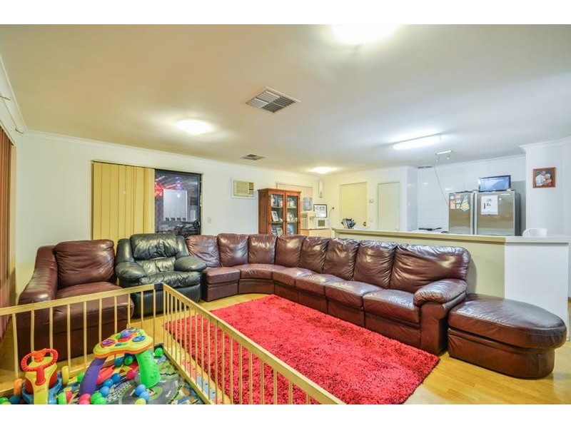 6 Cayman Place, Kenwick WA 6107